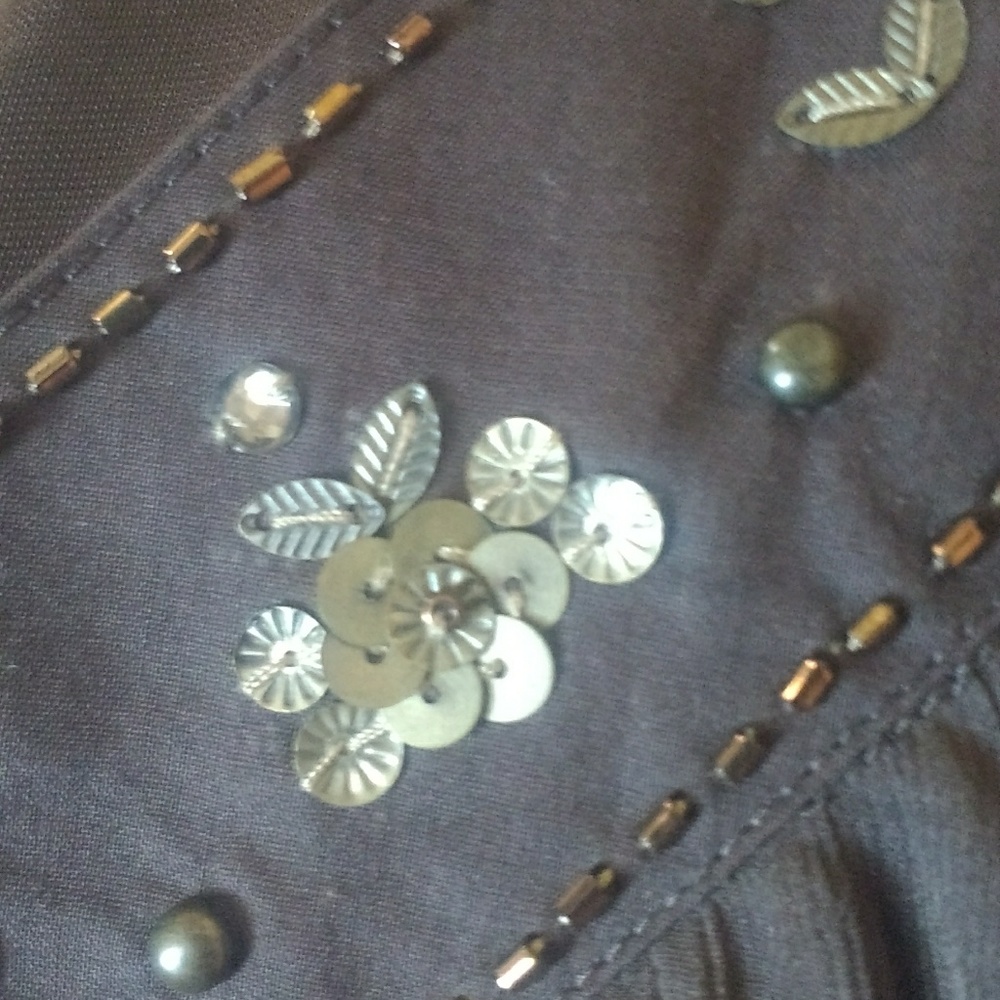 Top - Picture 3 of 5